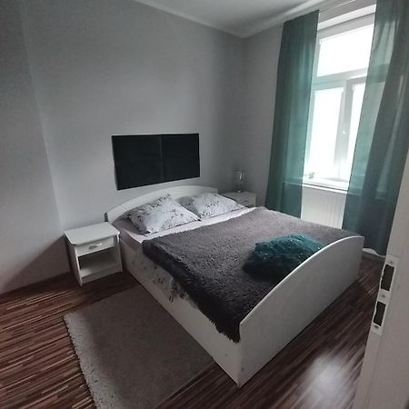 Apartament Rycerska วาลบ์จิก ภายนอก รูปภาพ